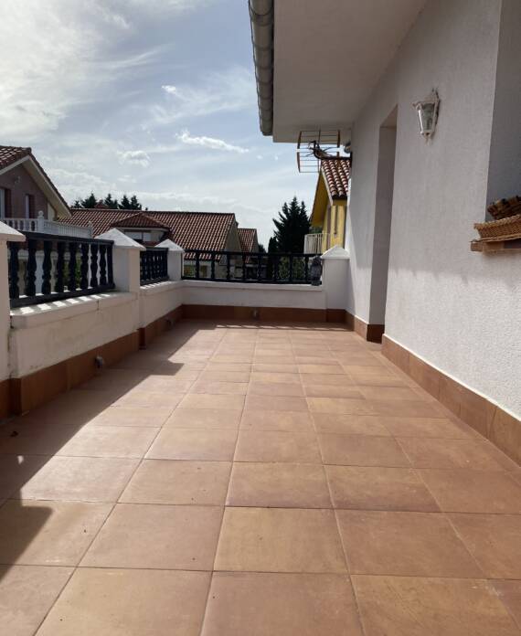 instalación de suelo en la terraza